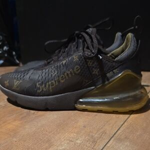 NIKE Air Max 270 Brown and Gold Sneakers Womans Size 8 Gently Worn.